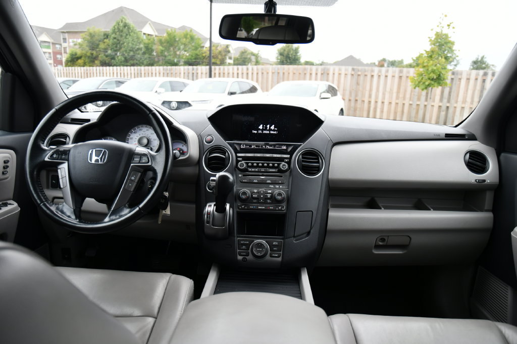 Used 2014 Honda Pilot Touring image 25