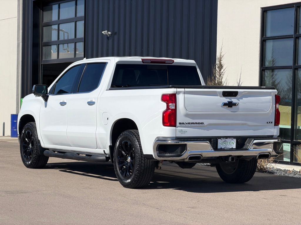 Used 2023 Chevrolet Silverado 1500 LTZ image 3