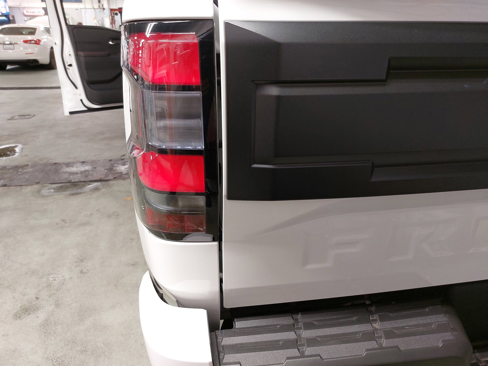 Used 2025 Nissan Frontier Pro-X image 37