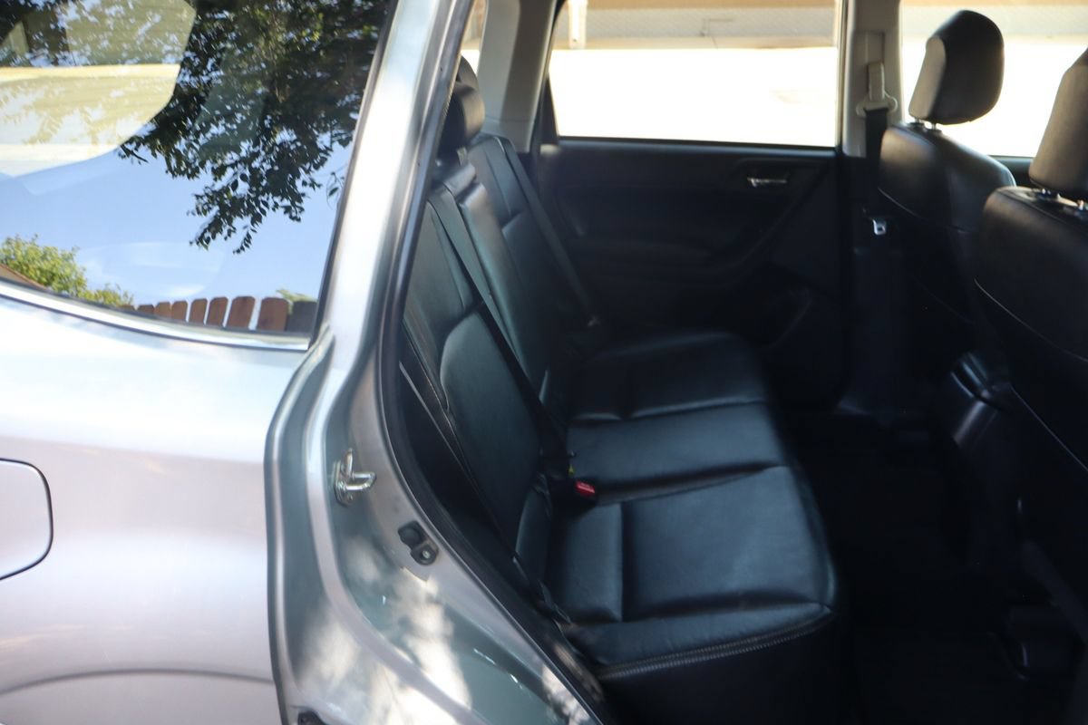 Used 2015 Subaru Forester 2.5i Limited AWD/4WD image 21