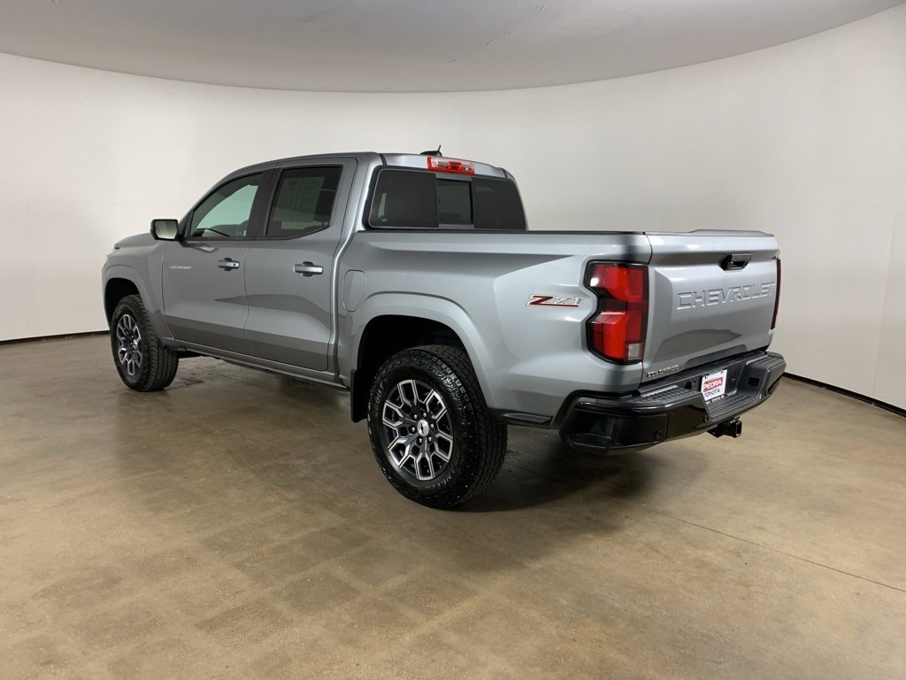 Used 2024 Chevrolet Colorado Z71 w/ Z71 Convenience Package 2 image 13