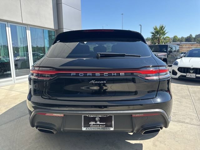 Used 2023 Porsche Macan image 6