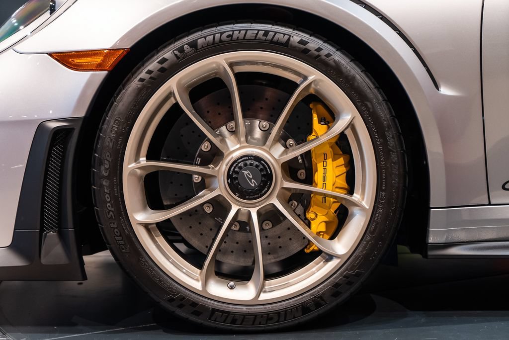 Used 2018 Porsche 911 GT2 RS RWD image 17