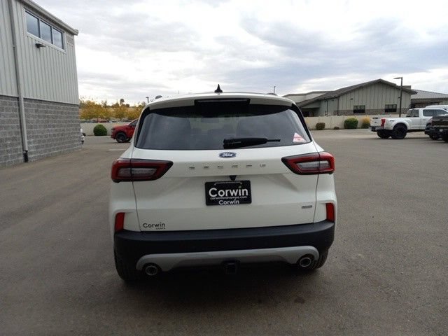 New 2025 Ford Escape SE w/ PHEV Premium Package FWD image 4