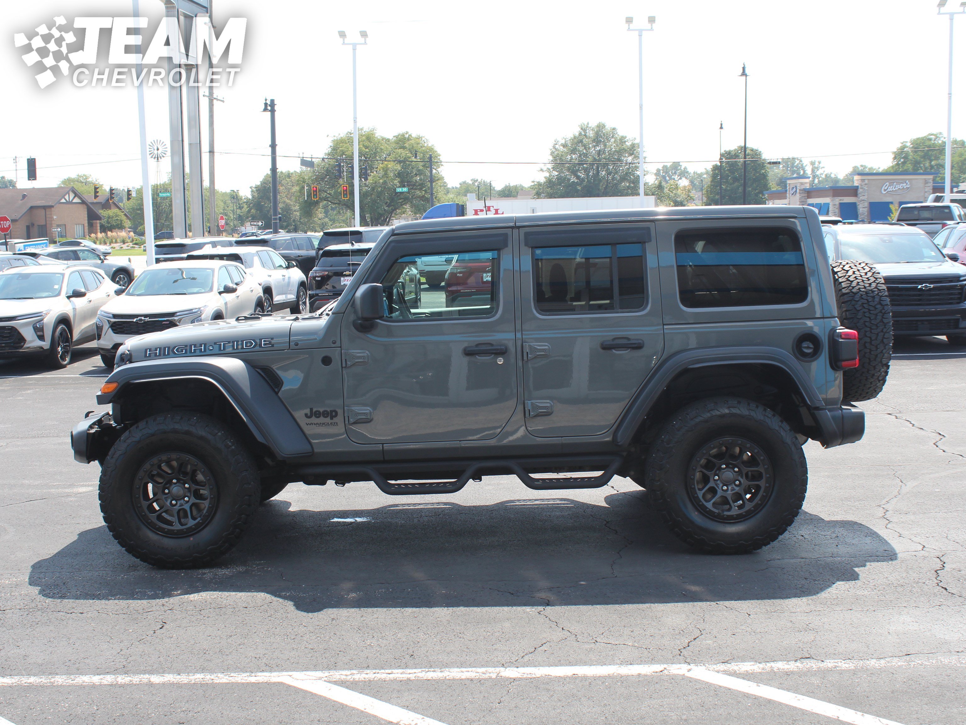 Used 2022 Jeep Wrangler Unlimited Sport AWD/4WD image 9