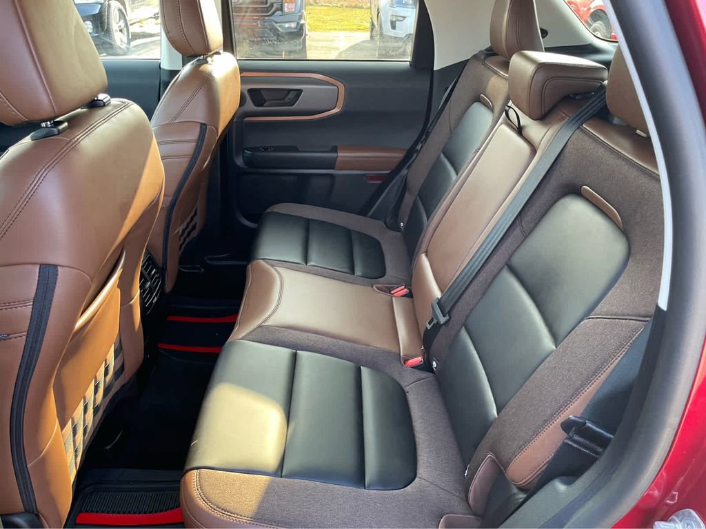 Used 2025 Ford Bronco Sport Outer Banks w/ Outer Banks Tech Package+ image 29