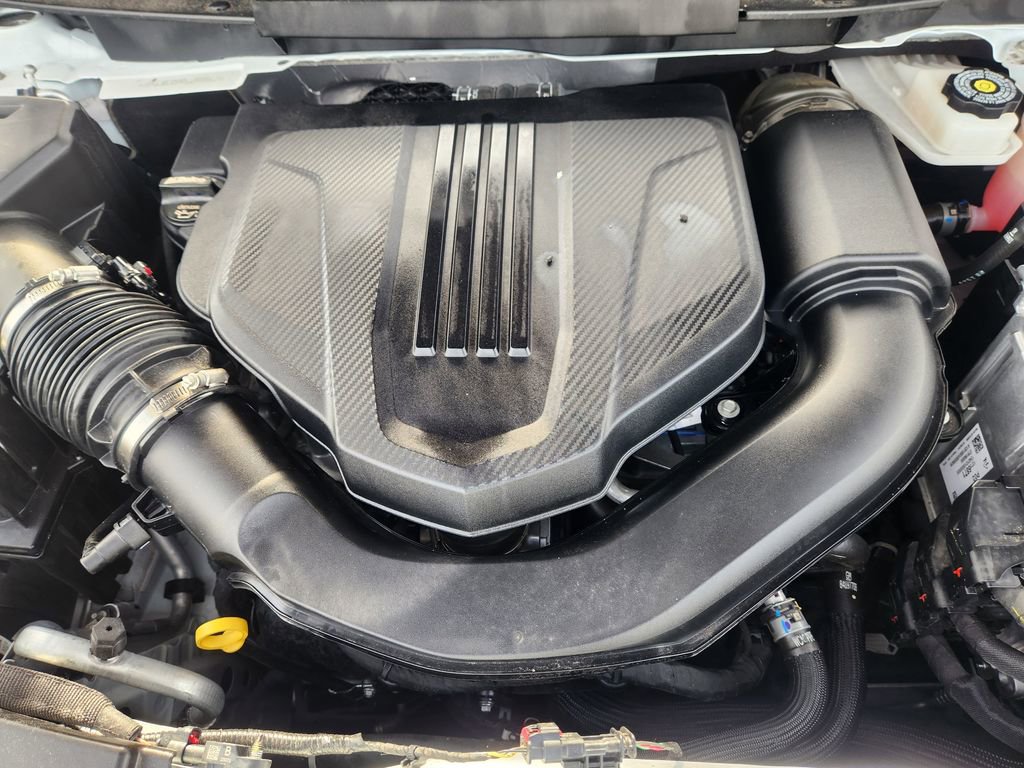 Used 2025 GMC Acadia Elevation image 31