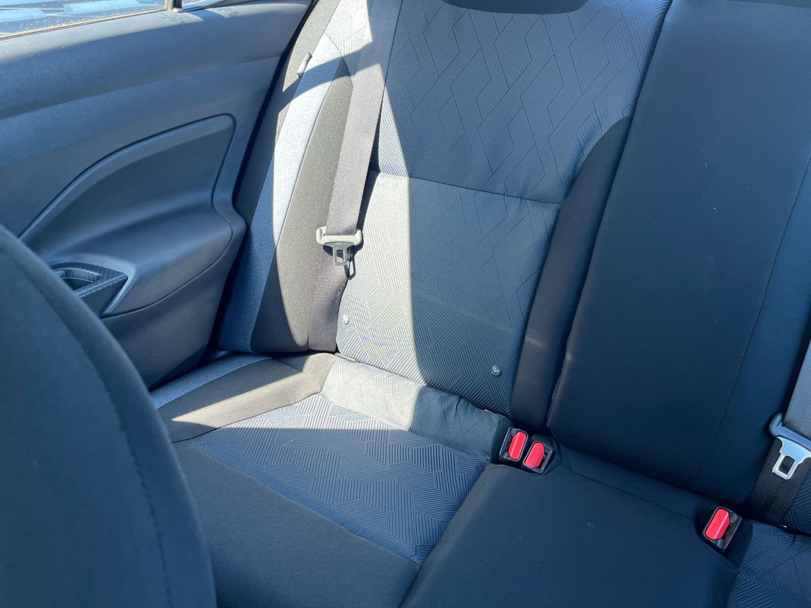 Used 2025 Nissan Versa SV image 35