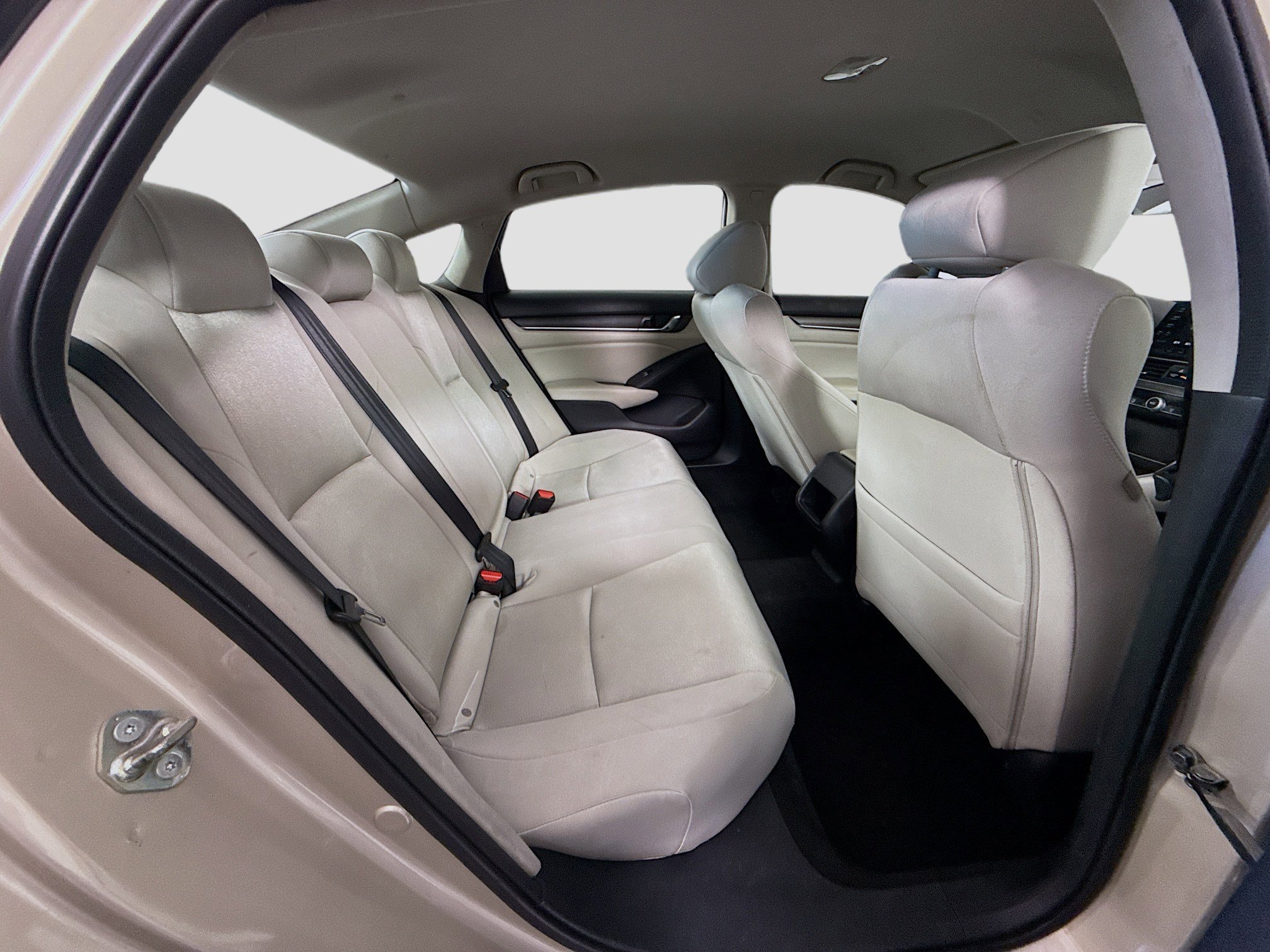 Used 2018 Honda Accord LX image 27