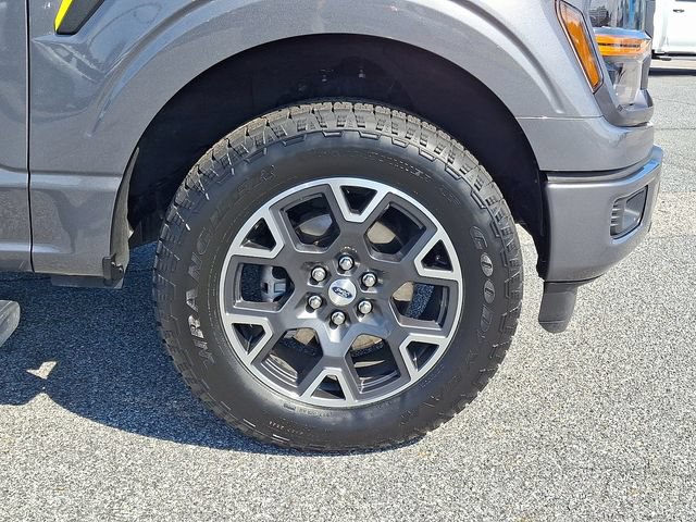 Used 2025 Ford F150 STX w/ Equipment Group 200A AWD/4WD image 8