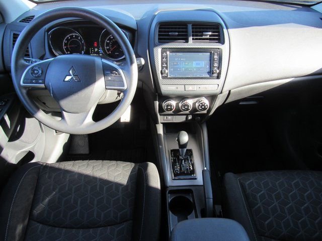 Used 2025 Mitsubishi Outlander Sport ES image 10