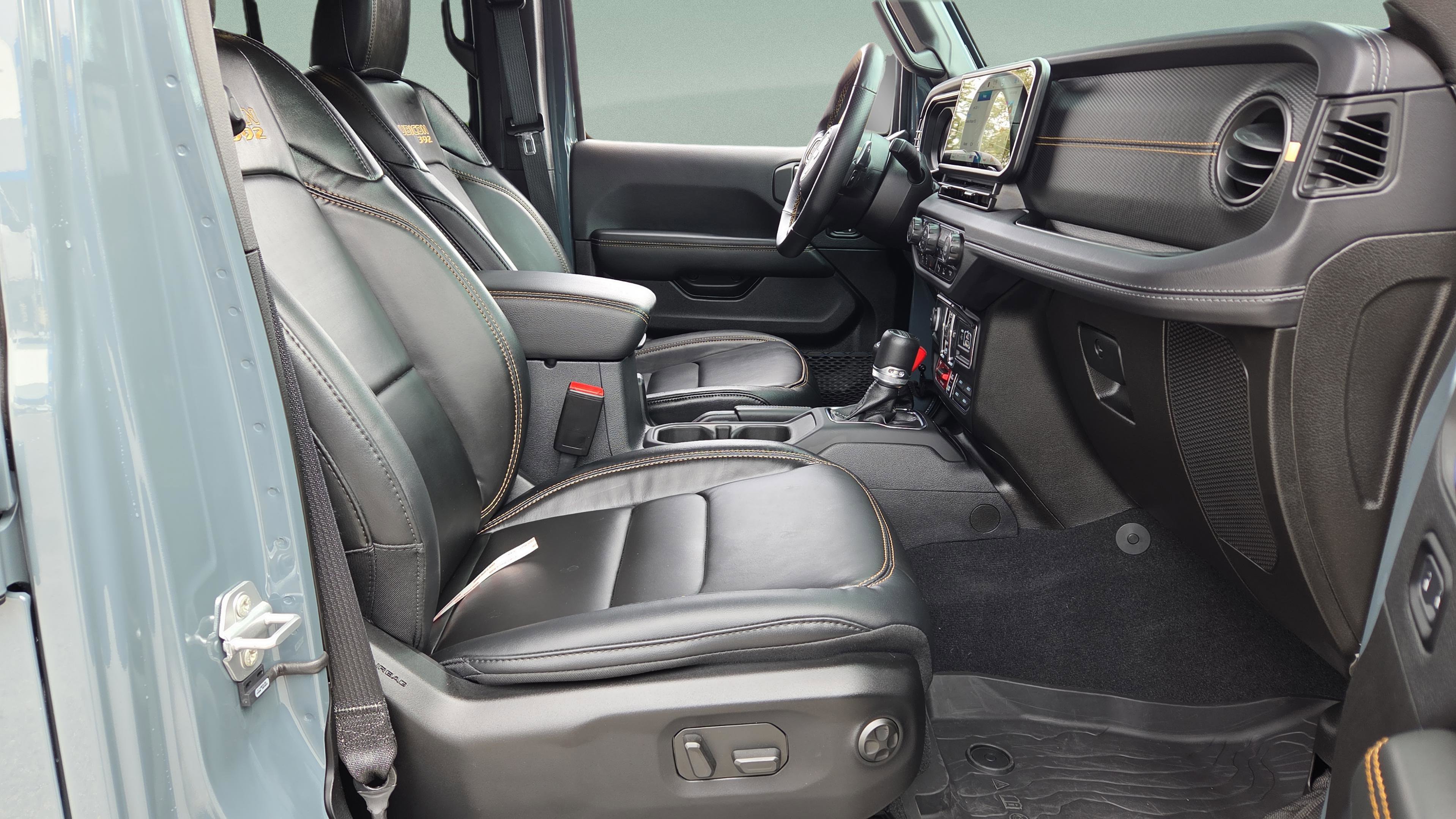 Used 2025 Jeep Wrangler Unlimited Rubicon 392 image 16