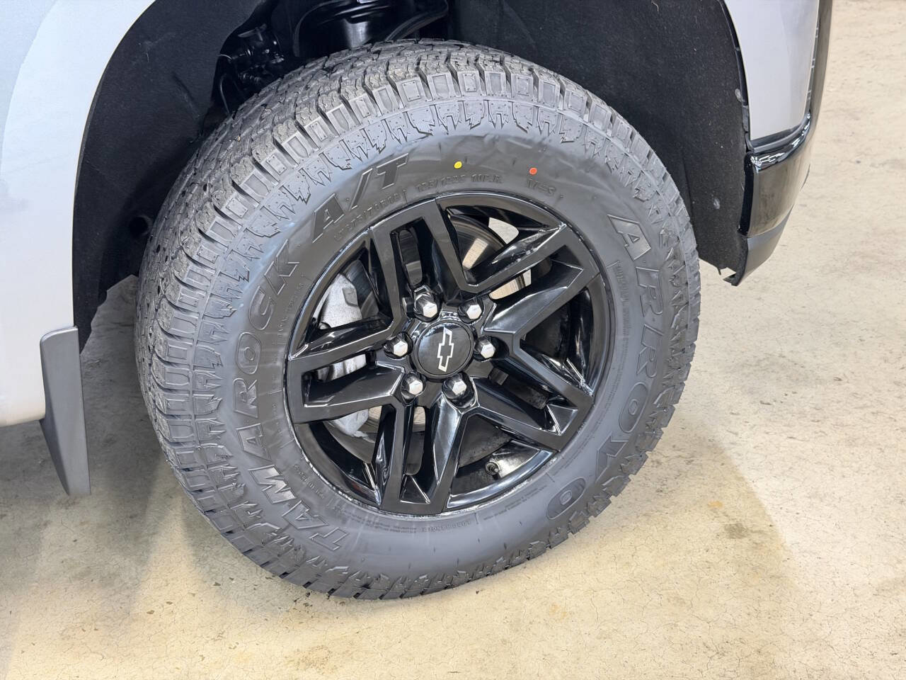 Used 2021 Chevrolet Silverado 1500 LT Trail Boss w/ Convenience Package II image 12