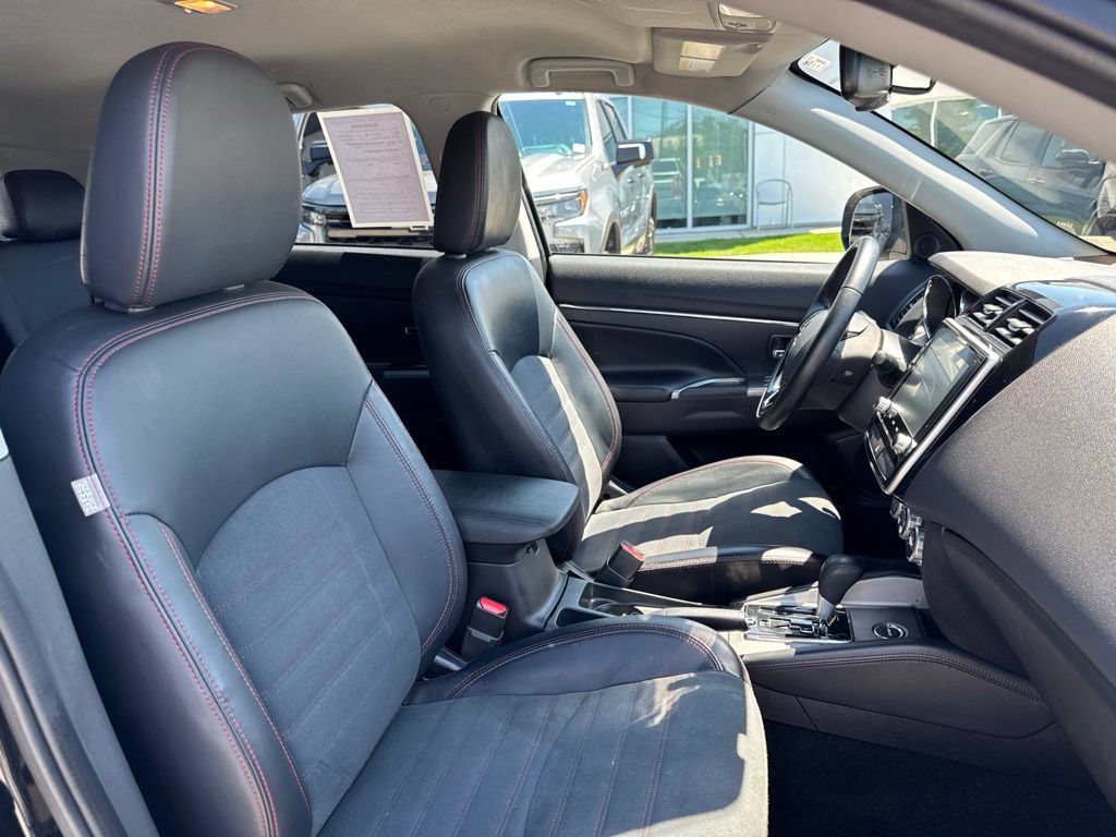 Used 2024 Mitsubishi Outlander Sport SE AWD/4WD image 14
