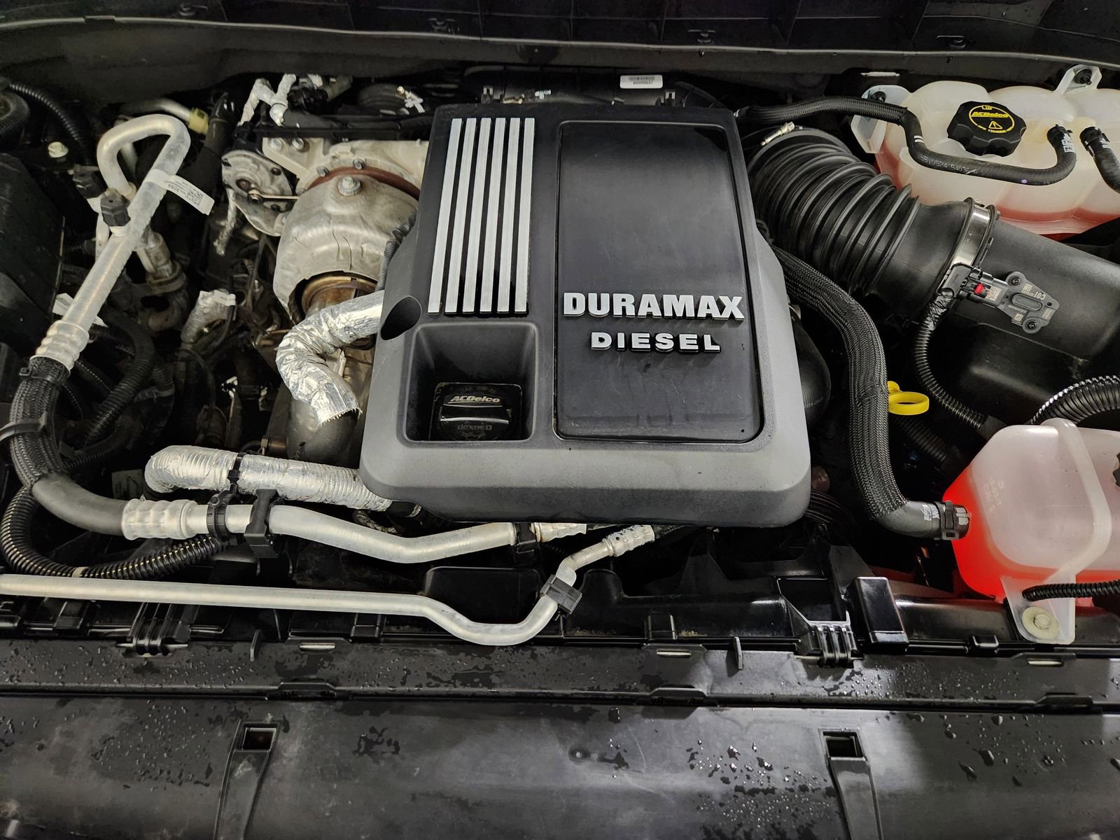 Used 2024 GMC Yukon SLT image 35