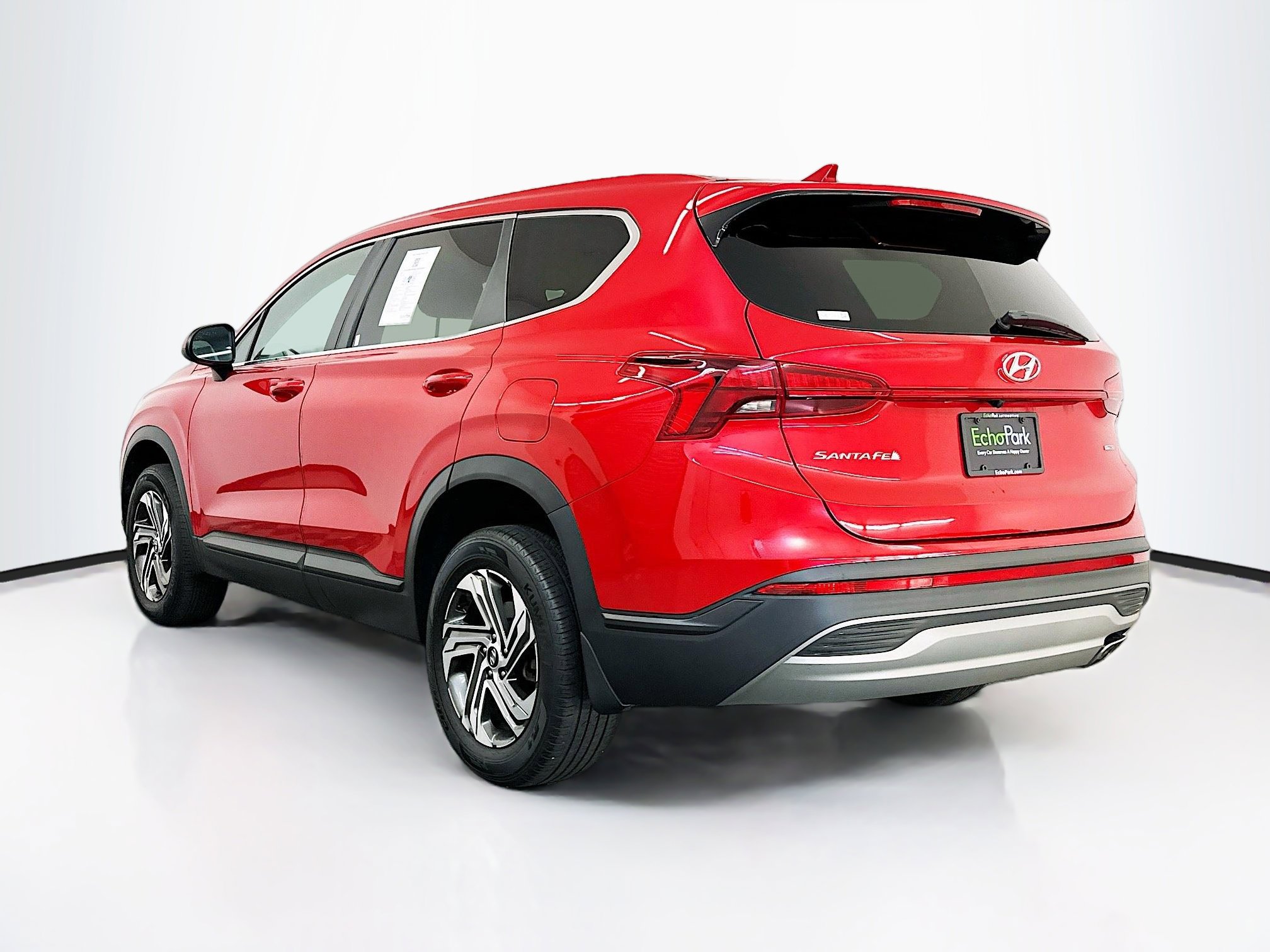 Used 2023 Hyundai Santa Fe SE image 5
