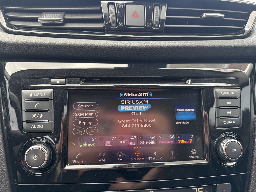 Used 2022 Nissan Rogue Sport SV image 17