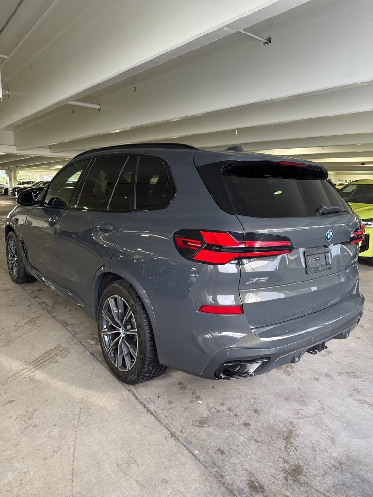 Used 2024 BMW X5 xDrive50e w/ M Sport Package image 6