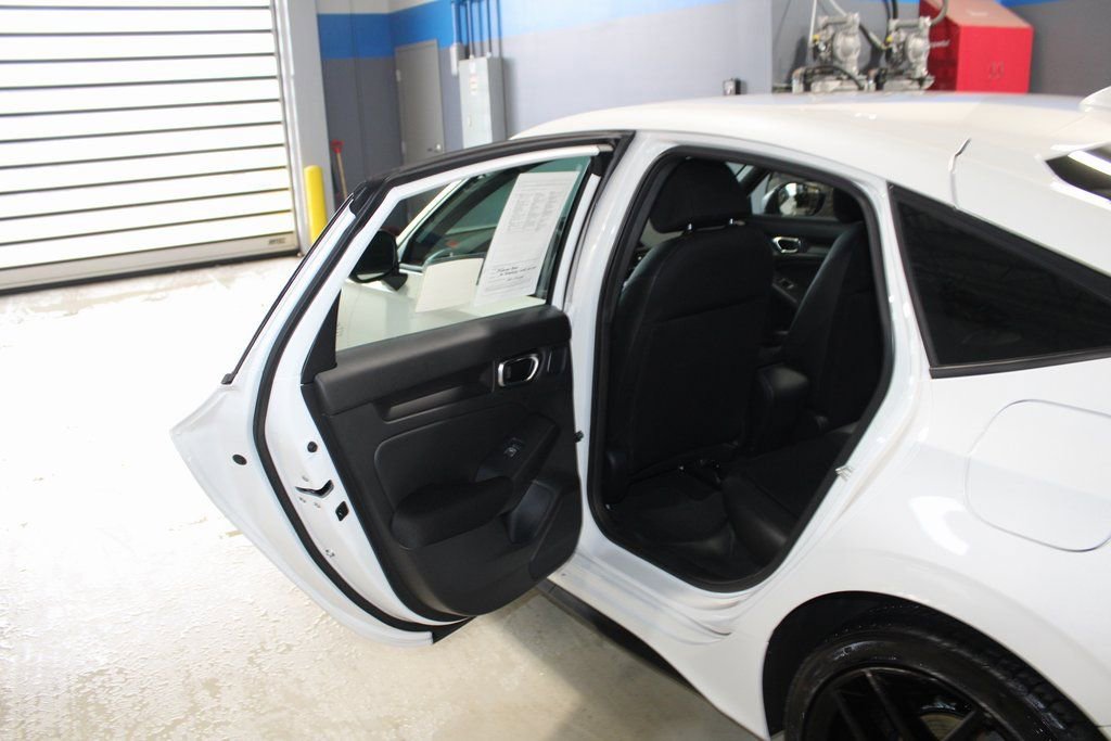 Certified 2025 Honda Civic Sport image 16