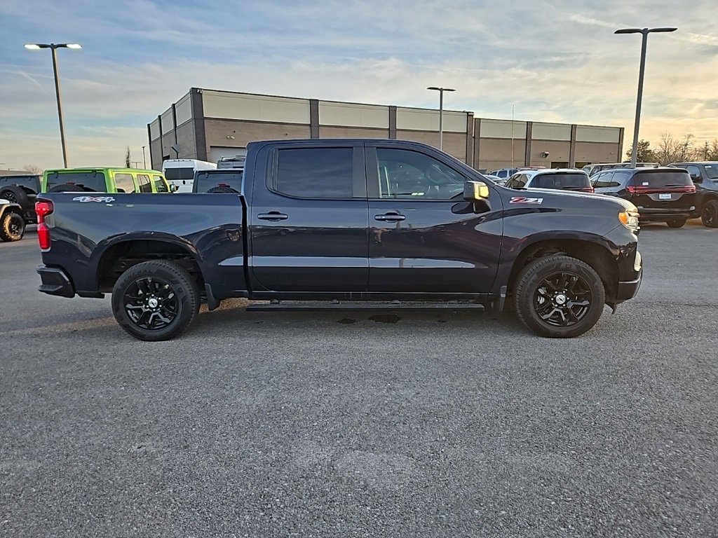 Used 2024 Chevrolet Silverado 1500 RST w/ Z71 Off-Road Package image 9