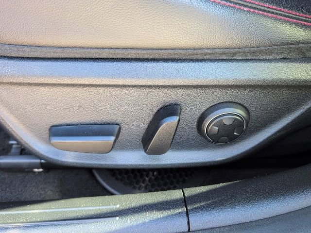 Used 2023 Genesis G70 2.0T w/ Sport Prestige Package image 13