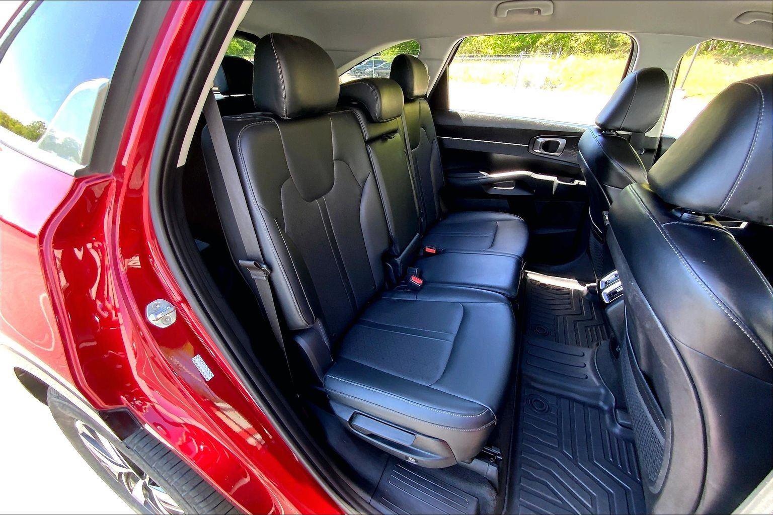 Used 2021 Kia Sorento S FWD image 25