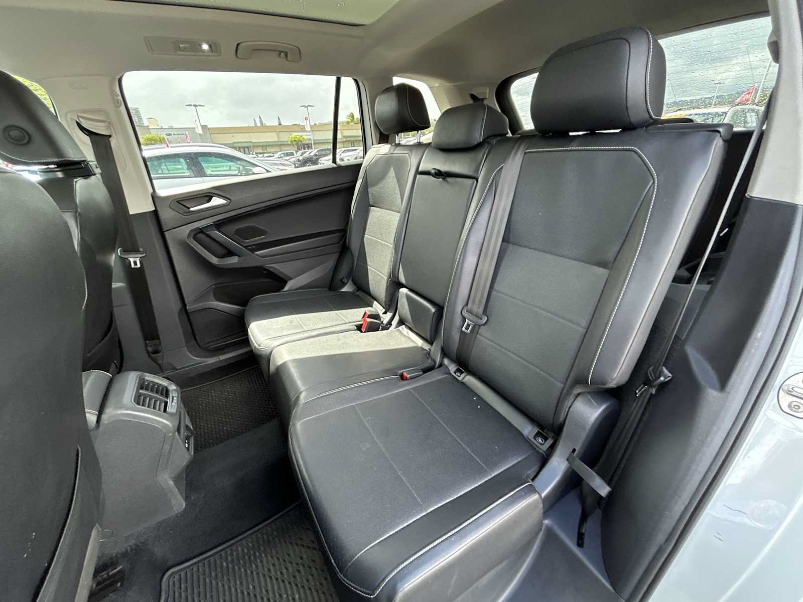 Used 2021 Volkswagen Tiguan SEL FWD image 23