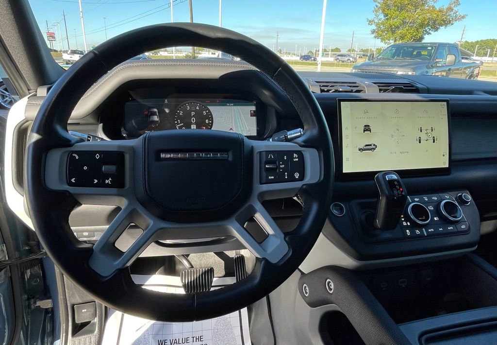 Used 2022 Land Rover Defender 110 X-Dynamic HSE image 20