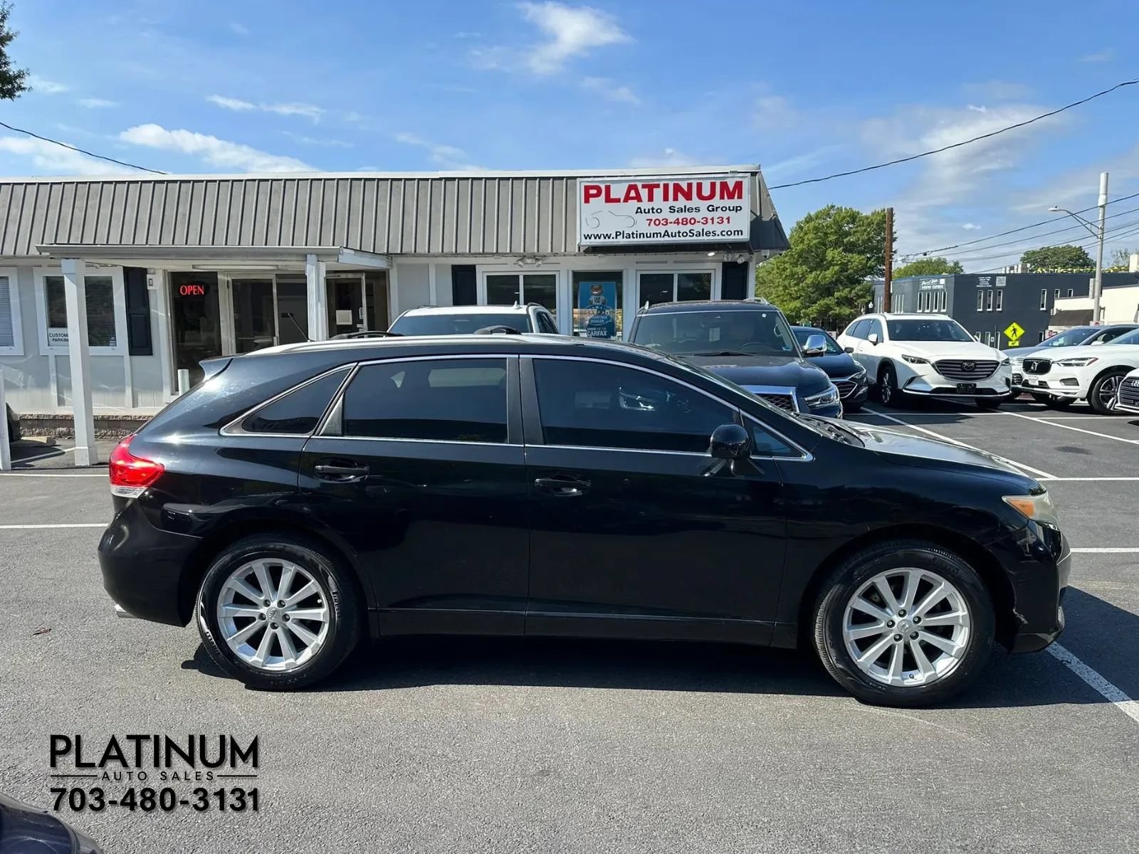 Used 2011 Toyota Venza FWD image 2