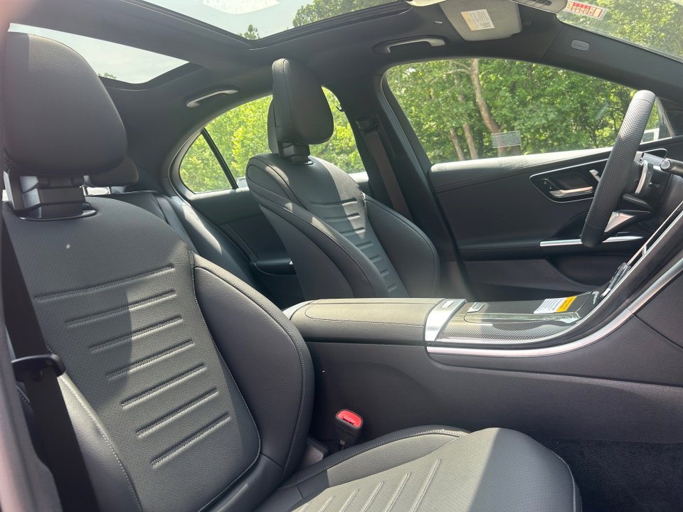 New 2025 Mercedes-Benz C 300 4MATIC Sedan image 28