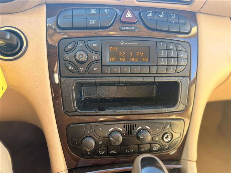 Used 2003 Mercedes-Benz C 240 Sedan w/ C2 Opt Pkg image 30