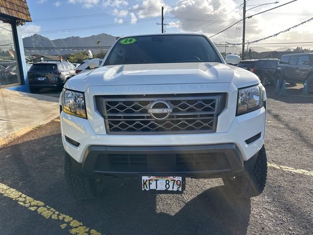 Used 2024 Nissan Frontier SV image 2