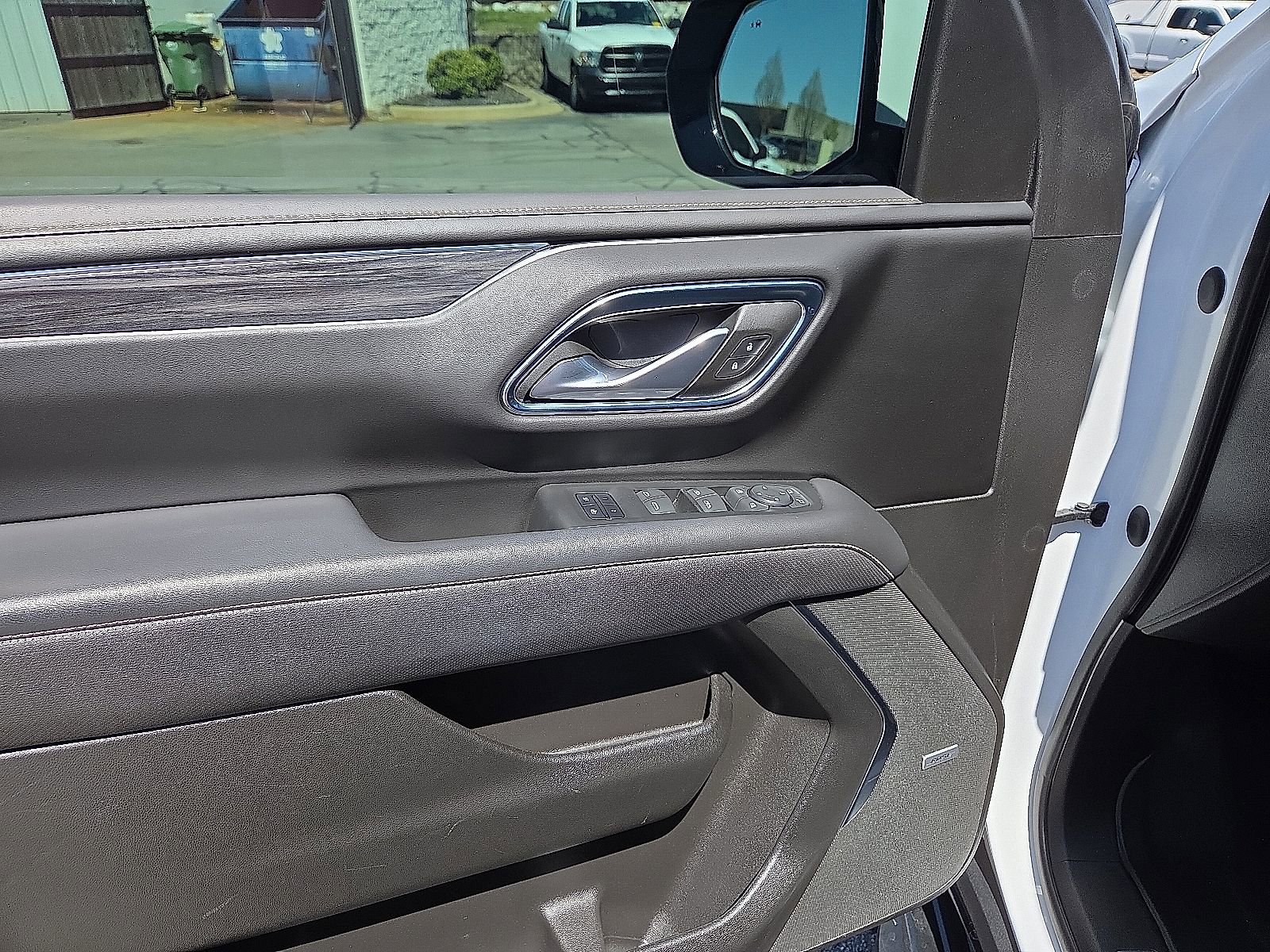 Certified 2022 GMC Yukon XL SLT w/ SLT Premium Package image 14