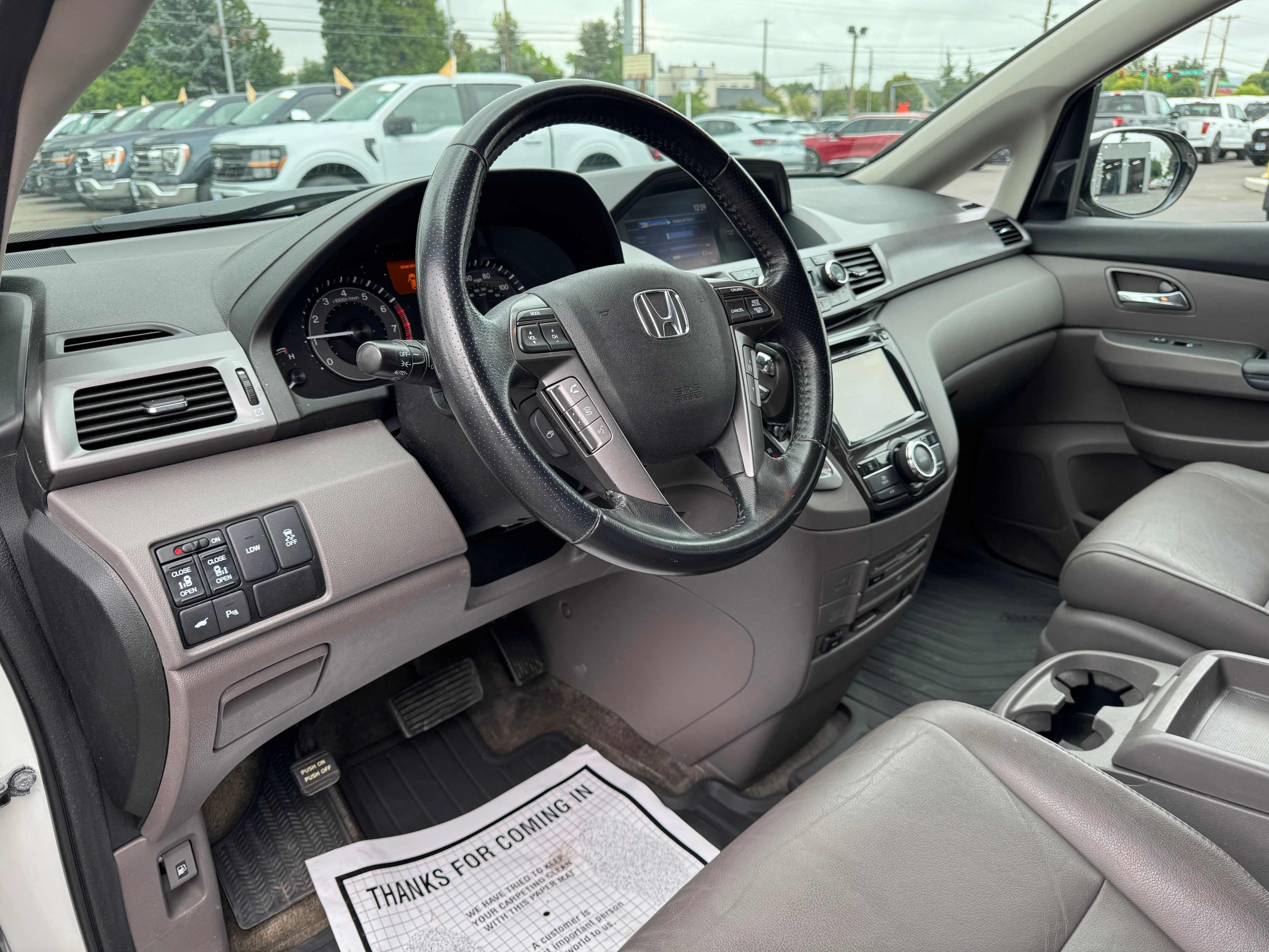 Used 2014 Honda Odyssey Touring Elite image 16