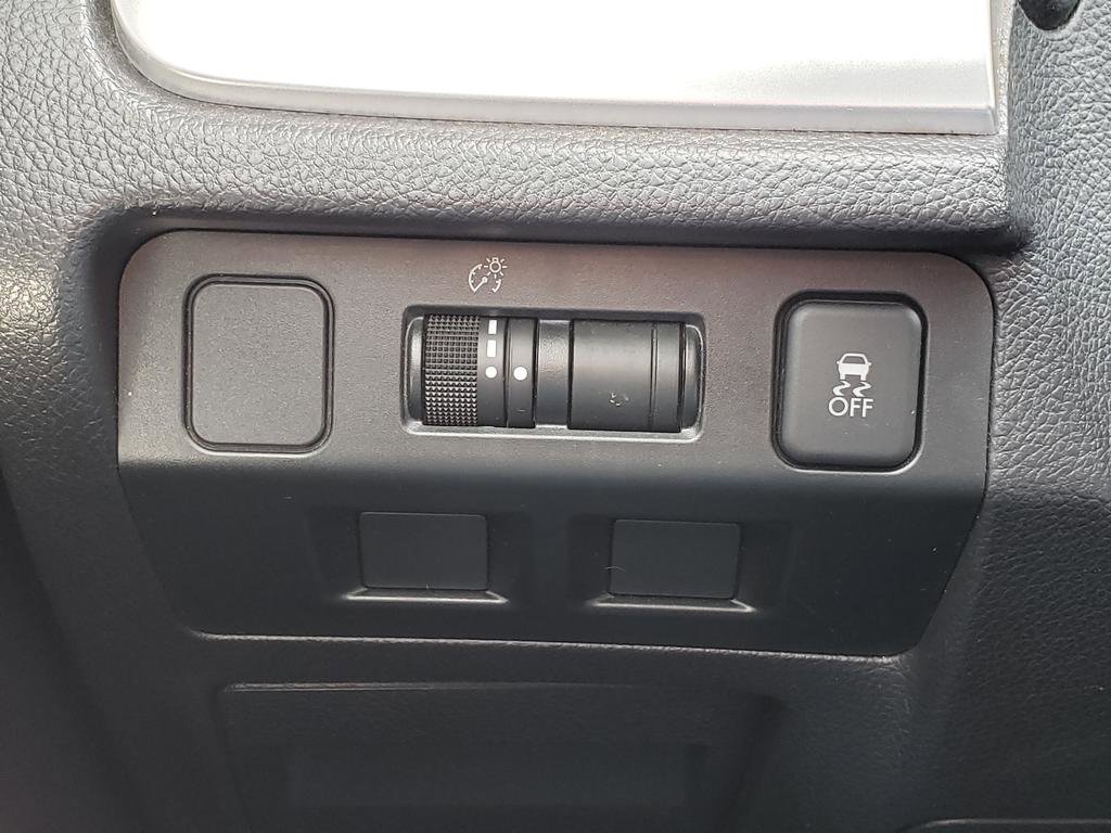 Used 2016 Subaru Impreza 2.0i AWD/4WD image 18