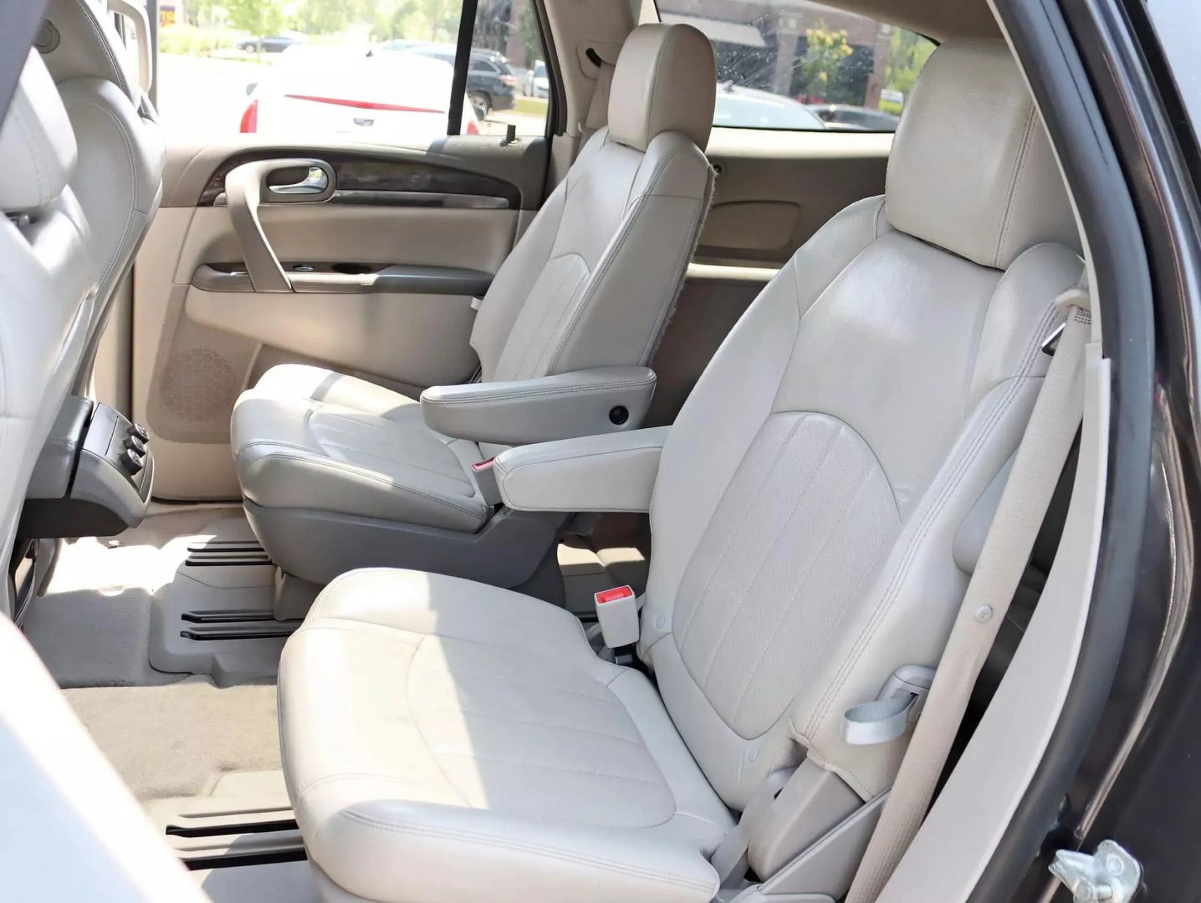 Used 2015 Buick Enclave Leather AWD/4WD image 26