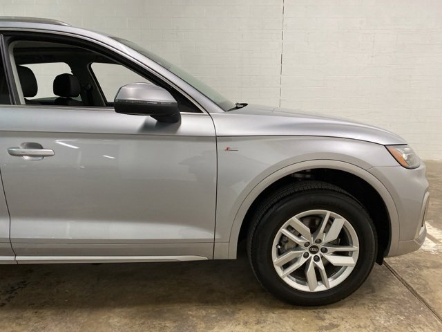 Used 2023 Audi Q5 2.0T Premium w/ Convenience Package image 94