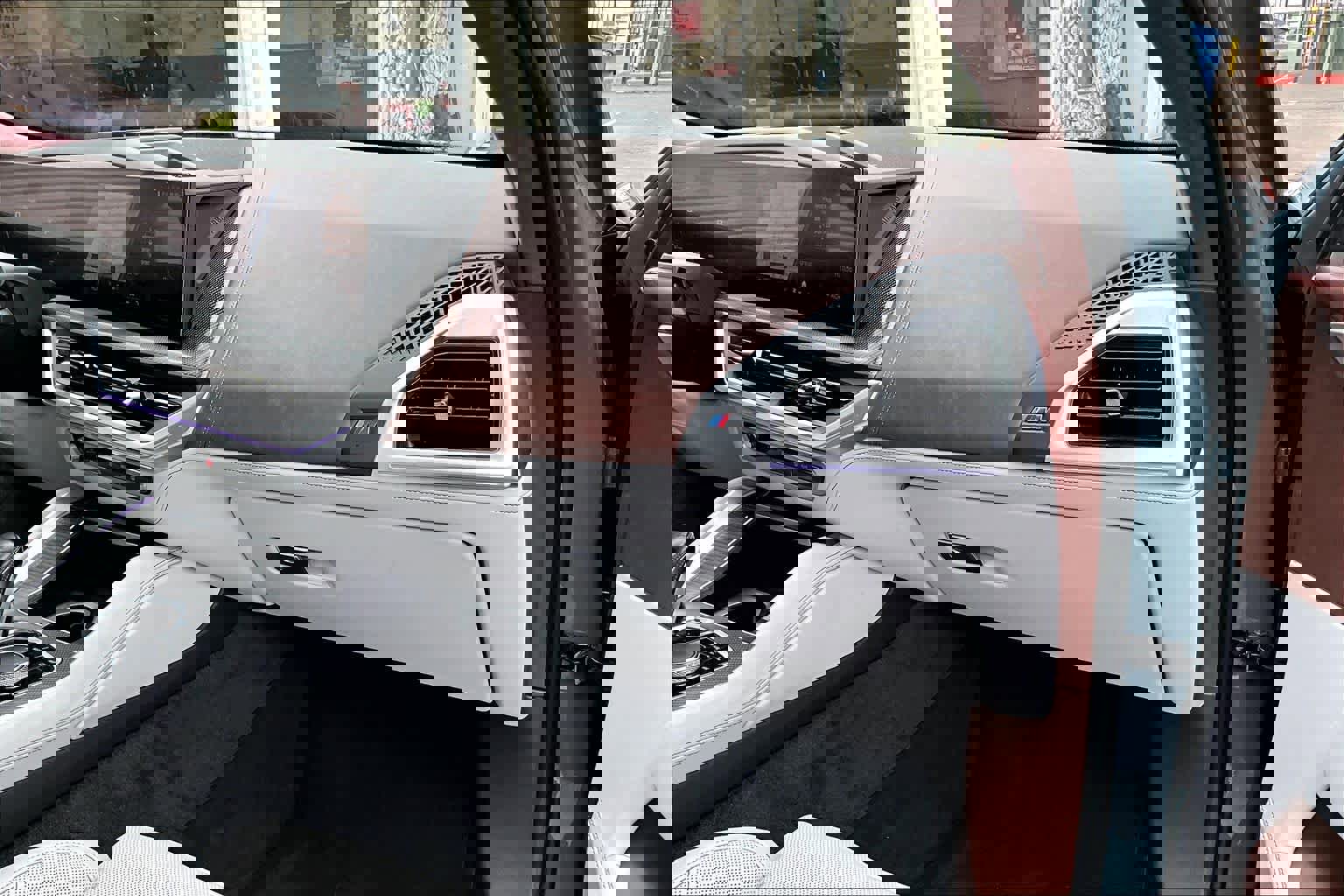 Used 2024 BMW XM w/ M Driver's Package image 18