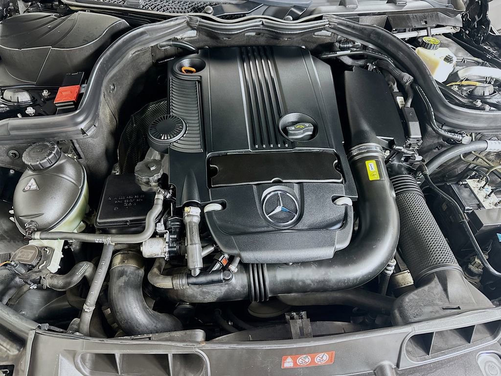 Used 2012 Mercedes-Benz C 250 Sedan image 30