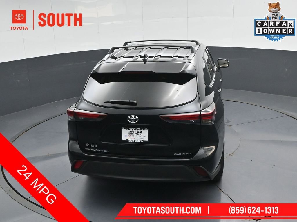 Used 2024 Toyota Highlander XLE AWD/4WD image 41