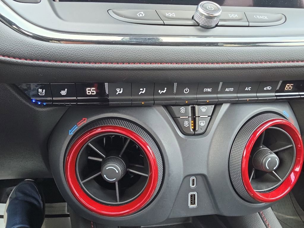 Used 2023 Chevrolet Blazer RS w/ Driver Confidence II Package AWD/4WD image 19