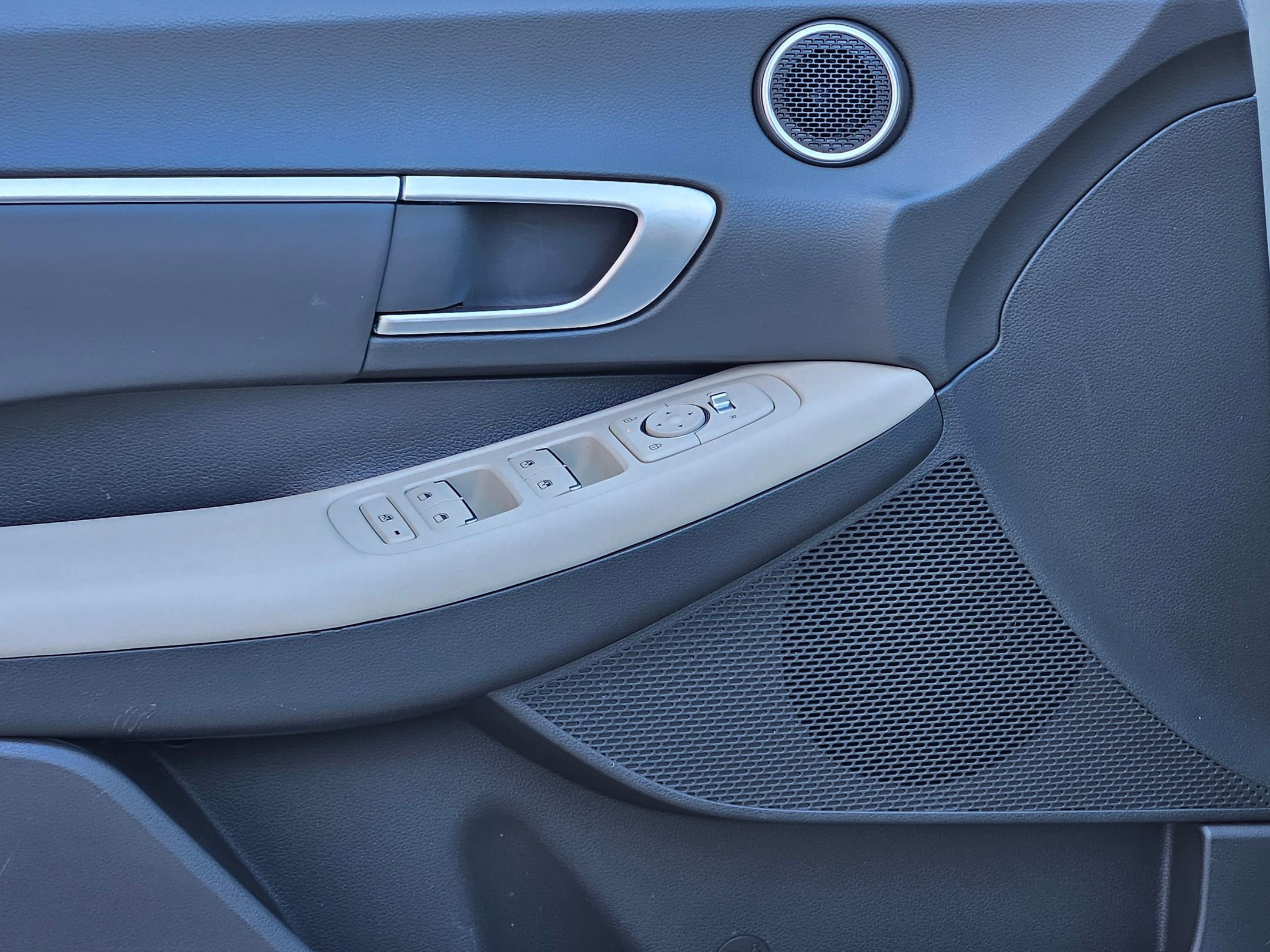 Used 2025 Hyundai Sonata SEL FWD image 18