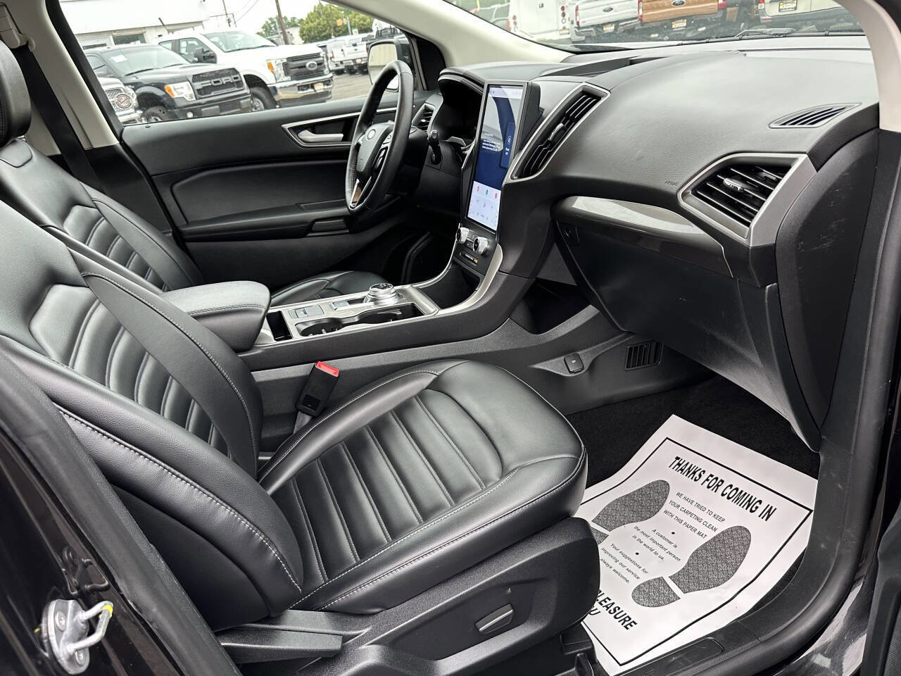 Used 2024 Ford Edge SEL image 13