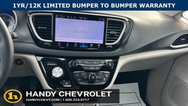 Used 2024 Chrysler Pacifica Touring-L FWD image 29