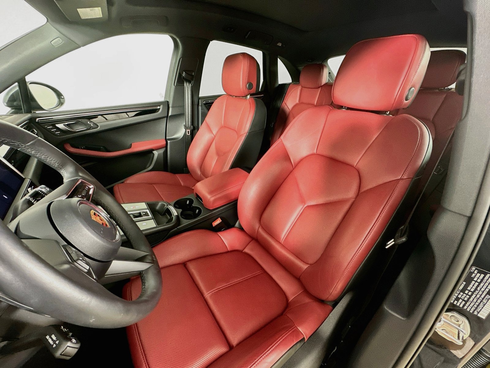 Used 2026 Porsche Macan AWD/4WD image 35