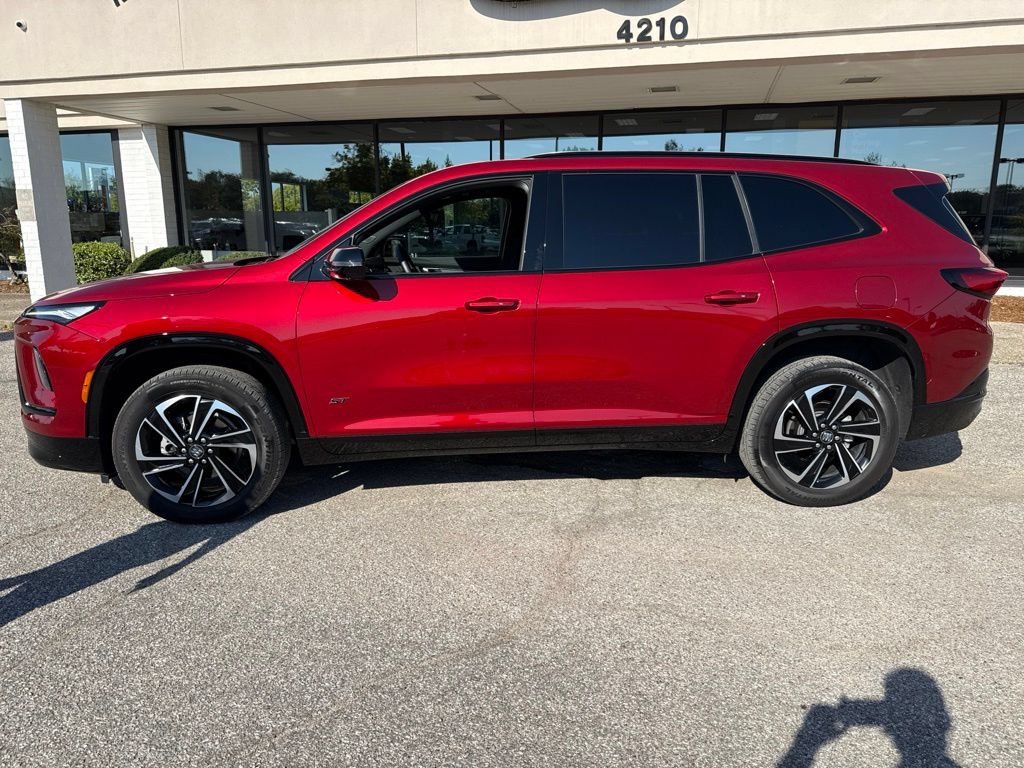 Used 2025 Buick Enclave Sport Touring w/ Power Package FWD image 9