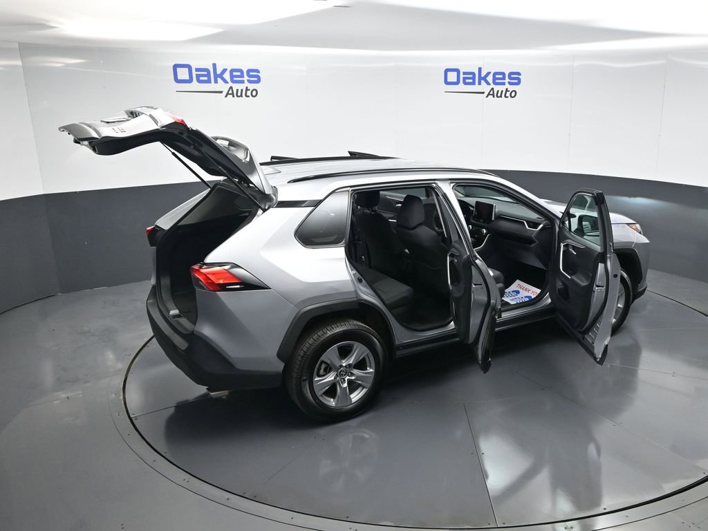 Used 2025 Toyota RAV4 XLE image 58