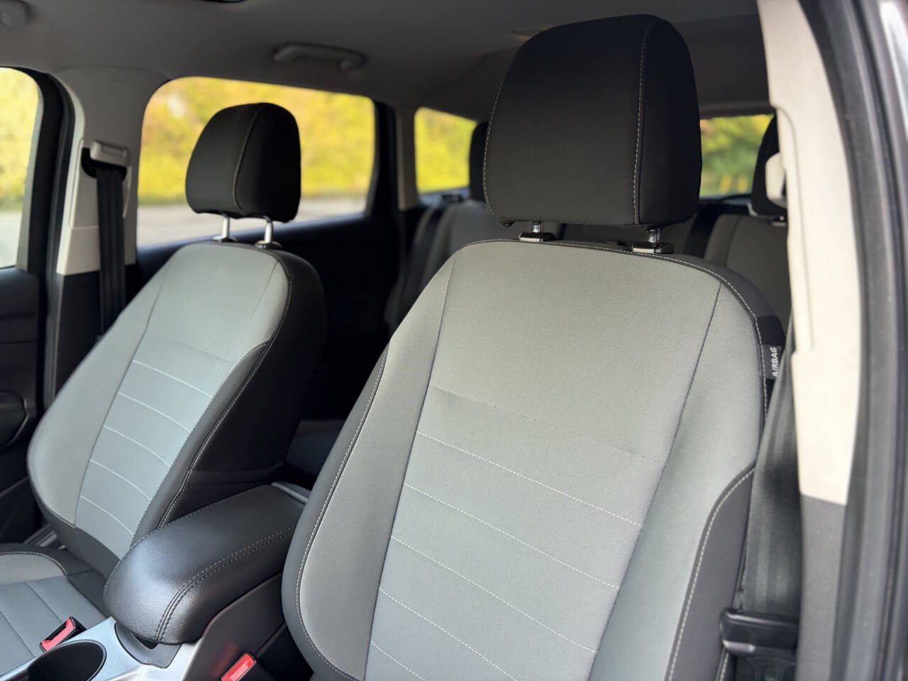 Used 2016 Ford Escape SE FWD image 13