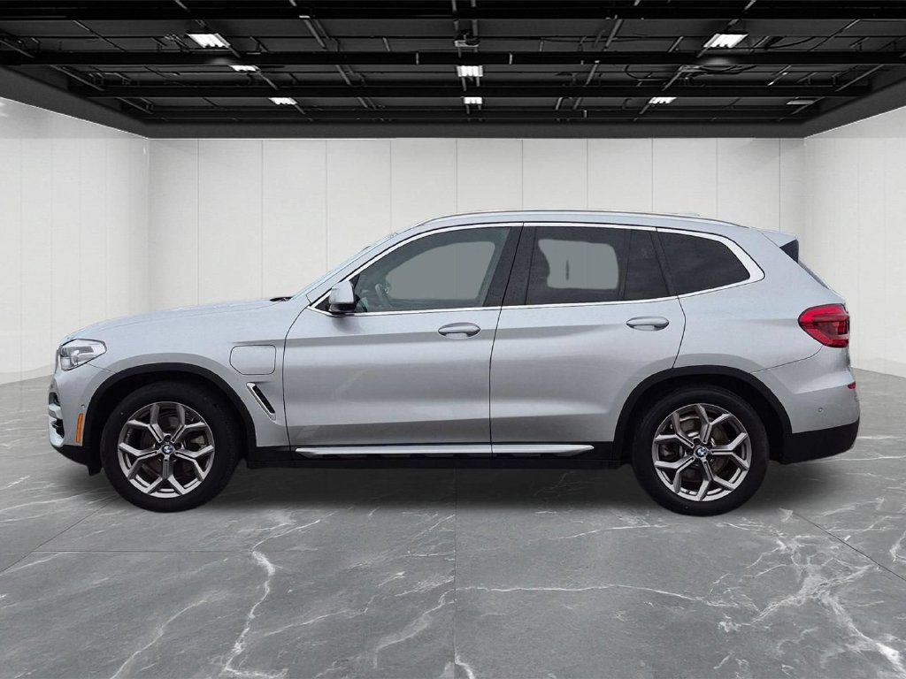 Used 2021 BMW X3 xDrive30e w/ Convenience Package AWD/4WD image 2
