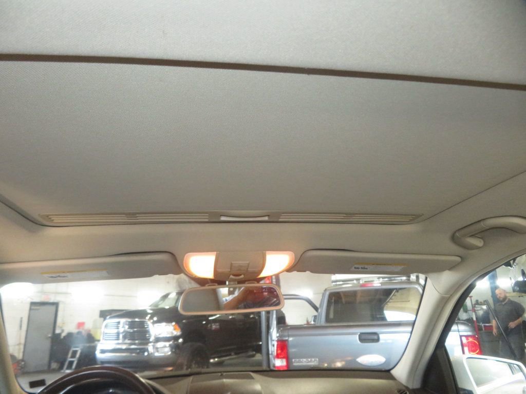 Used 2011 Mercedes-Benz C 300 Sedan image 37